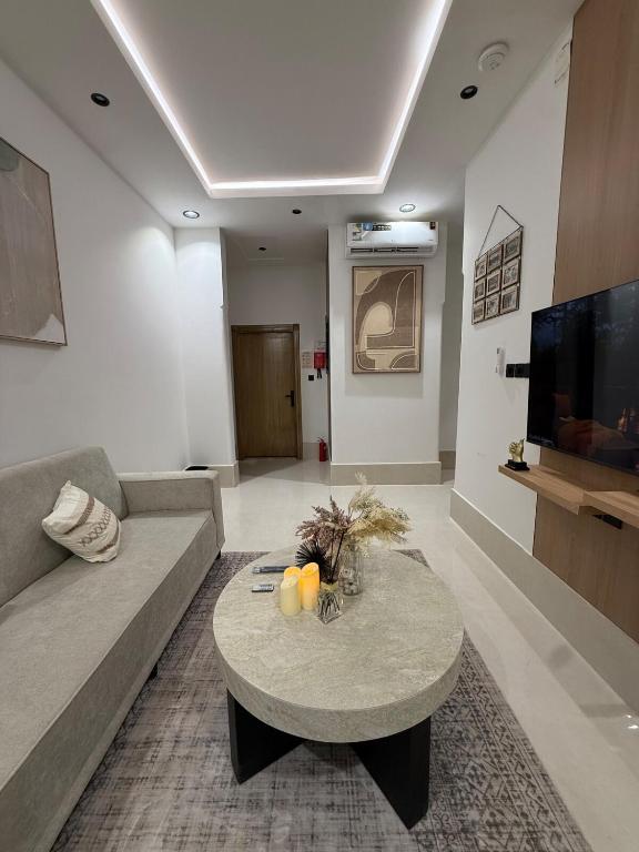 شقة غرفه صاله مطبخ دوره مياه الدرعيه - Ferienwohnung Riad