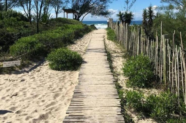 Casa a 30 m da Praia da Ferrugem - 2 Vagas - Ferienwohnung Garopaba