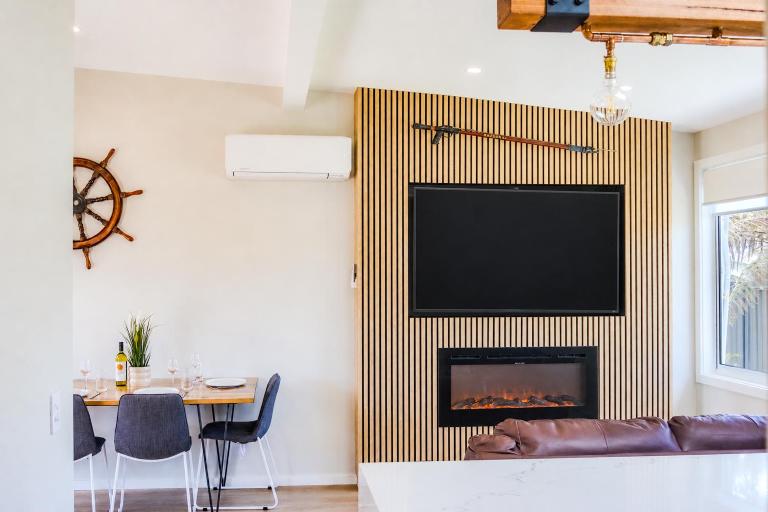 High-End Luxury Unit 8min Walk to Shops & Cafe - Ferienwohnung Mallacoota
