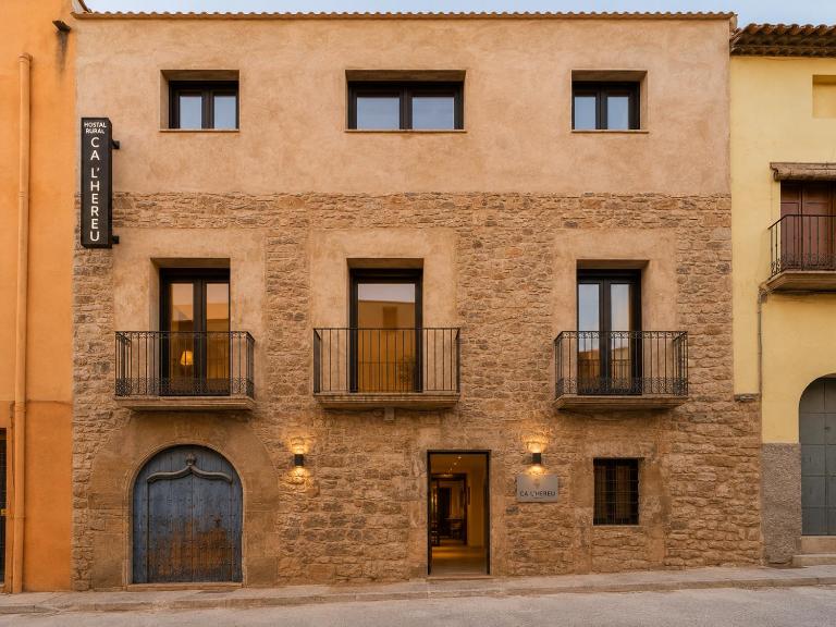 HOSTAL Ca l Hereu - Bed and Breakfast la Granja d'Escarp