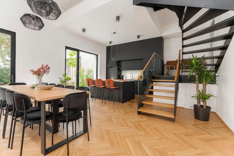 Visit Oomph Apartments - B&B Praga