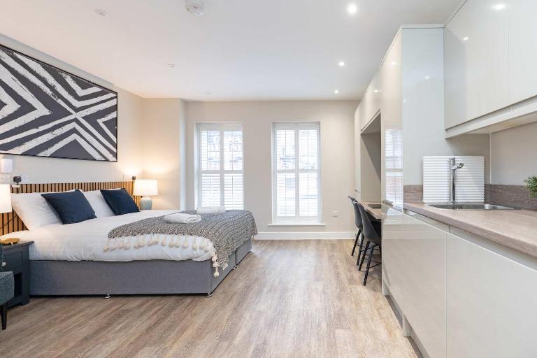 Stylish Modern Studio with Double Bed - B&B Southampton