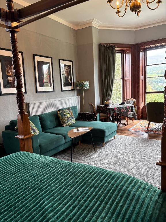 Cader en suite at Pen Y Coed Hall exclusive Luxury Hot Tub - B&B Dolgellau