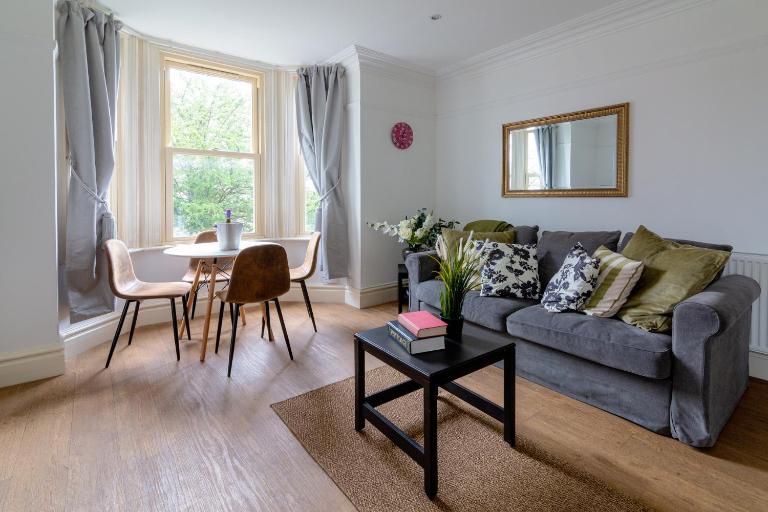 Modern 1-Bed Apartment / Free Parking / Melton - B&B Melton Mowbray