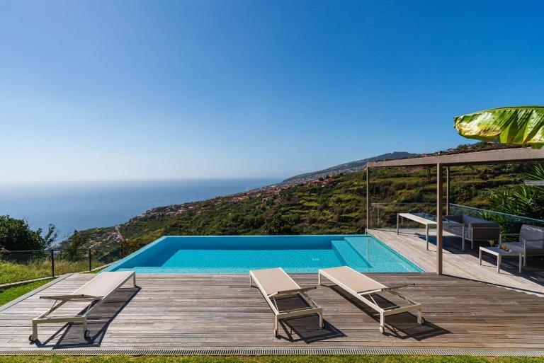 Villa Ouro Verde by Madeira Dream Stays - Bed and Breakfast Arco da Calheta