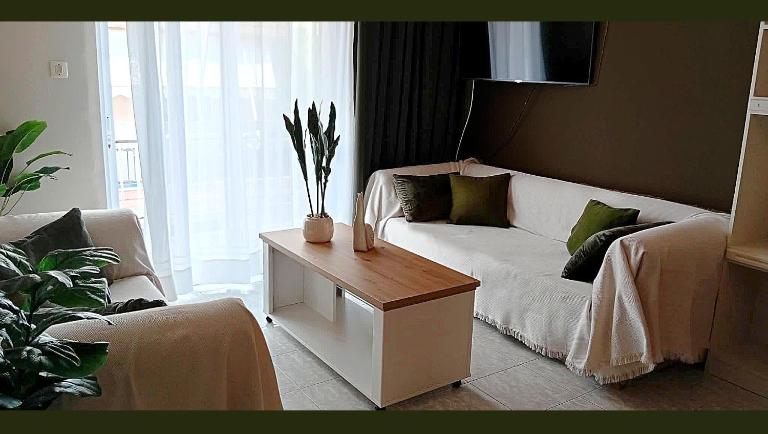 Aunty's Boutique - B&B Alessandropoli
