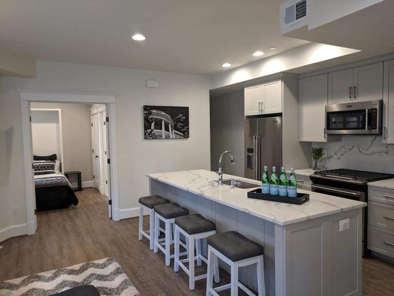 2BR Garden Level Guest Suite by White House - Chambres d'hôtes Washington