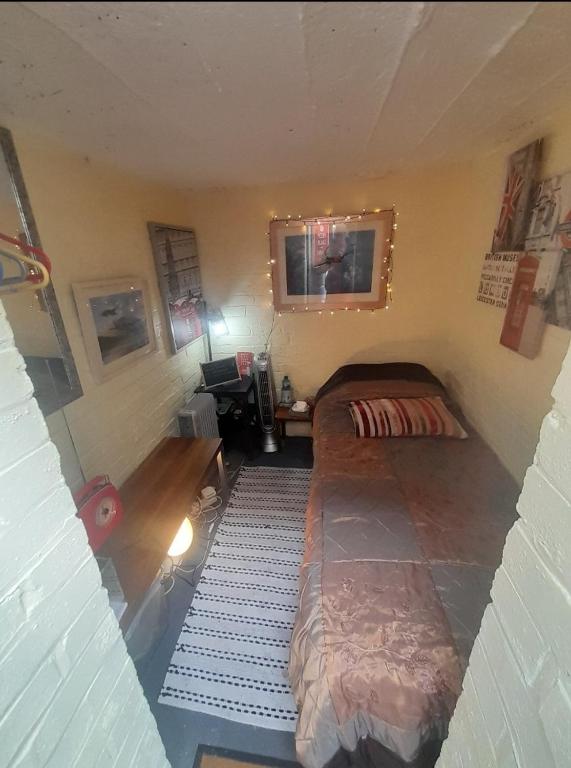 Highbury Cosham Solo travellers unusual WW2 bunker experience - B&B Portsmouth