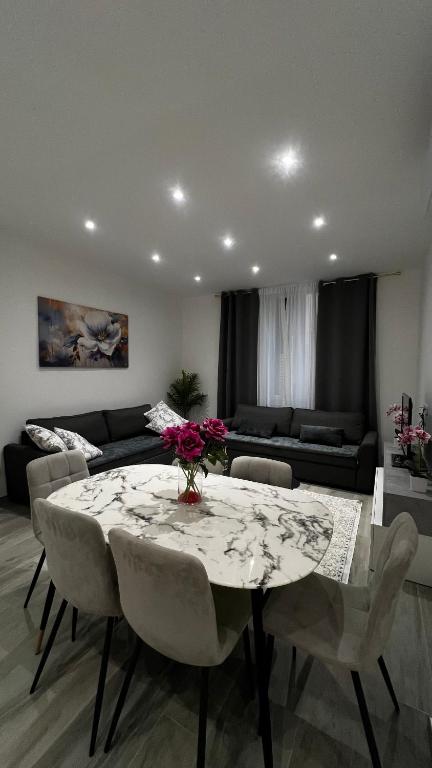 Noemi Vacation House - B&B Savona