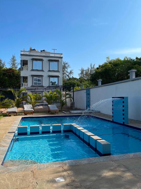 J & T Holme Apartment - B&B Diani Beach