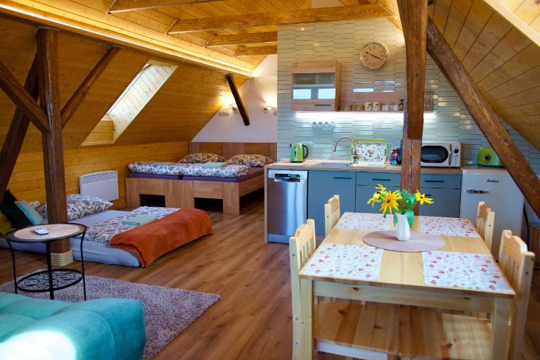 Apartmán Pod kapličkou Vyskeř, Český ráj - Chambres d'hôtes Vyskeř