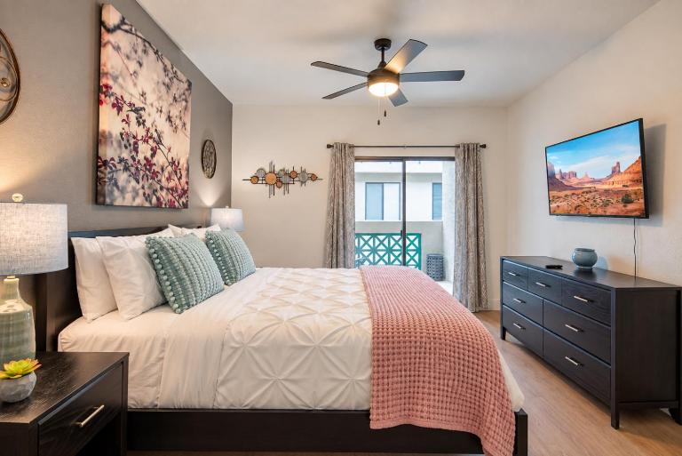 Walkable King Bd Next To Westin Golf Hot Tub - Bed and Breakfast Scottsdale