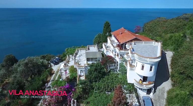 Apartments & Rooms Villa Anastasija - B&B Dulcigno