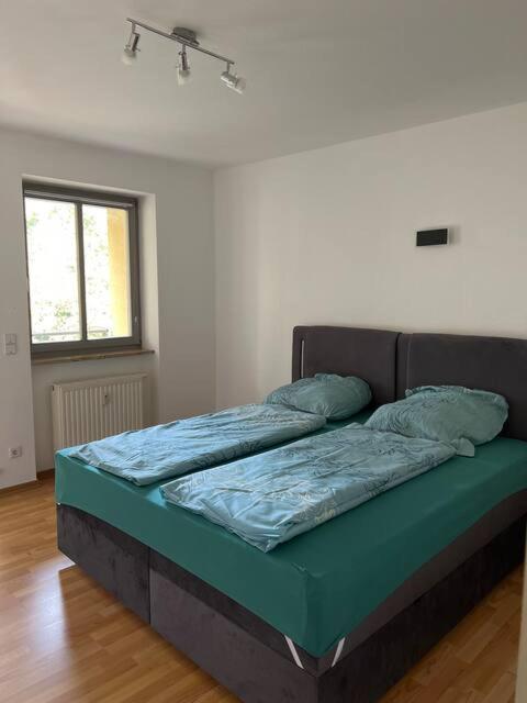 Zauberhafte Unterkunft in Szenenviertel Neustadt - B&B Dresde
