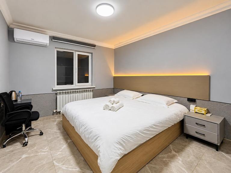 Rui Xue 1-Large Bed - B&B Almaty