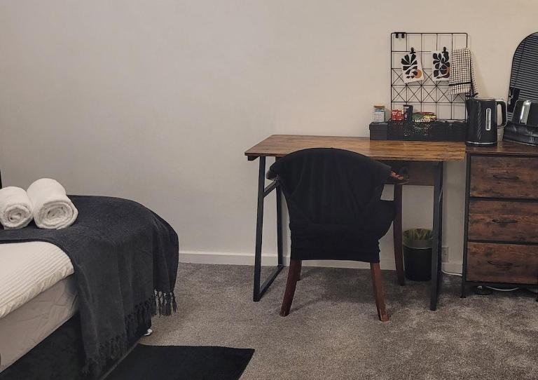 1 bed house with garden in Middleton, Manchester - B&B Middleton