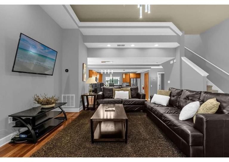 Summer Days Fun - Renovated TownHome by Disney! - Chambres d'hôtes Orlando