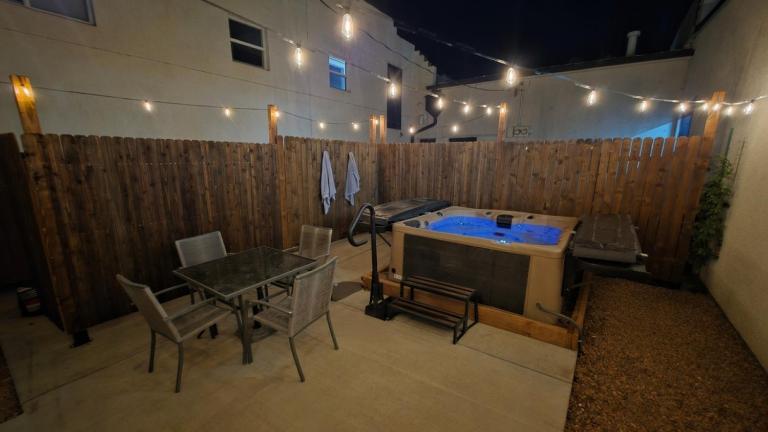 Babbling Brook Apartments - B&B Cañon City