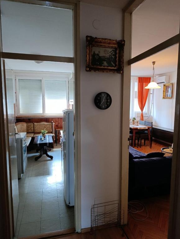 Dvosoban stan na dan IV mesna - Bed and Breakfast Bor