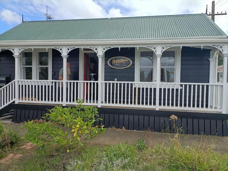 Honeymoon Cottage - B&B Thames