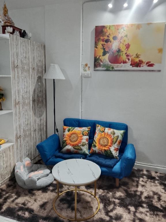 The Sunflower room in Ladphao - B&B Ban Bang Duea