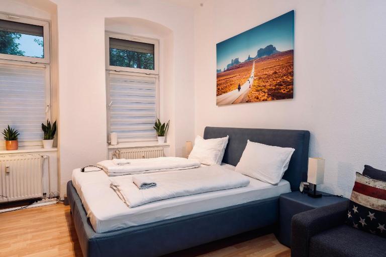 FEWO PARTNERS Studio Erich Weinert 138 Prenzlauer Berg direkt SBhf Greifswalder Str - B&B Berlín