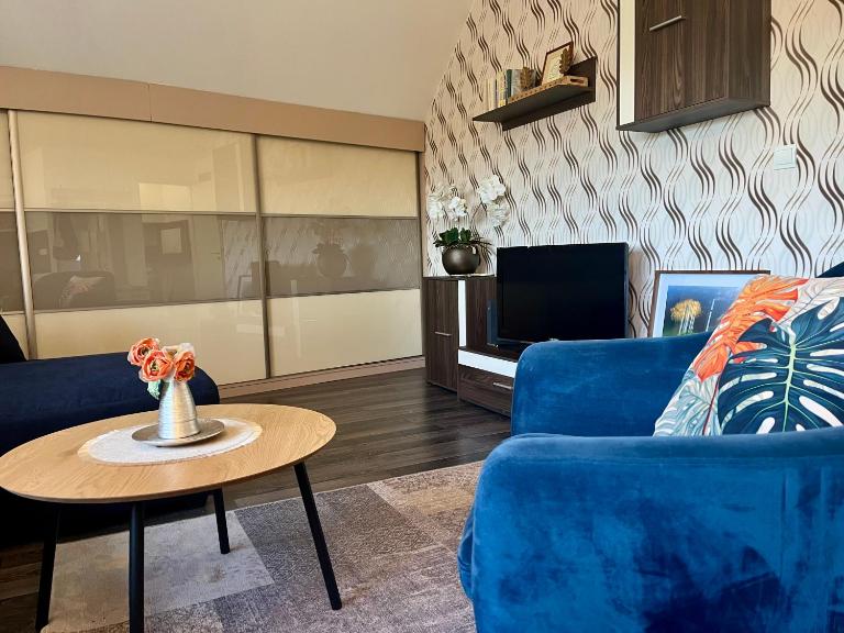 Kis-Hunyad Apartman - B&B Miskolc