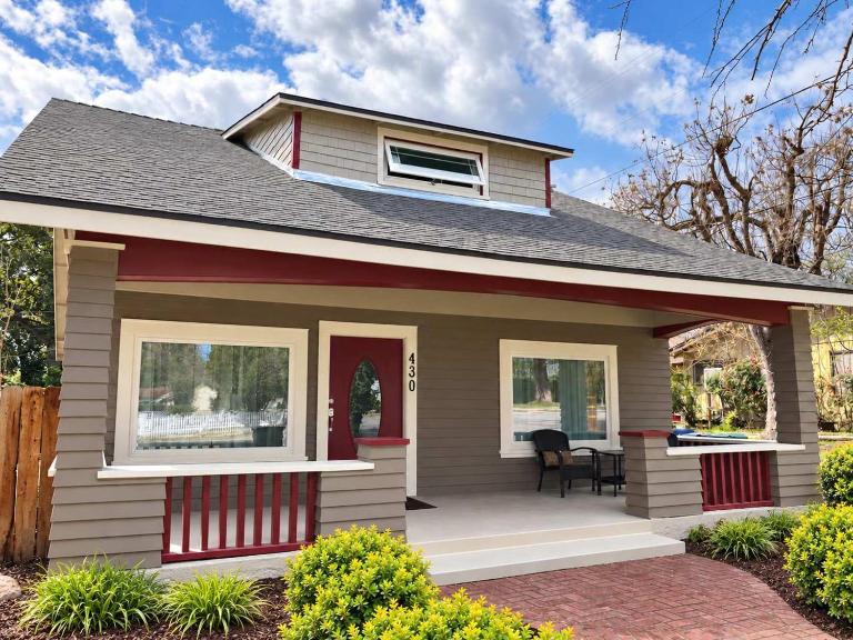 Home Squared-Downtown with Fire Pit - B&B Paso Robles