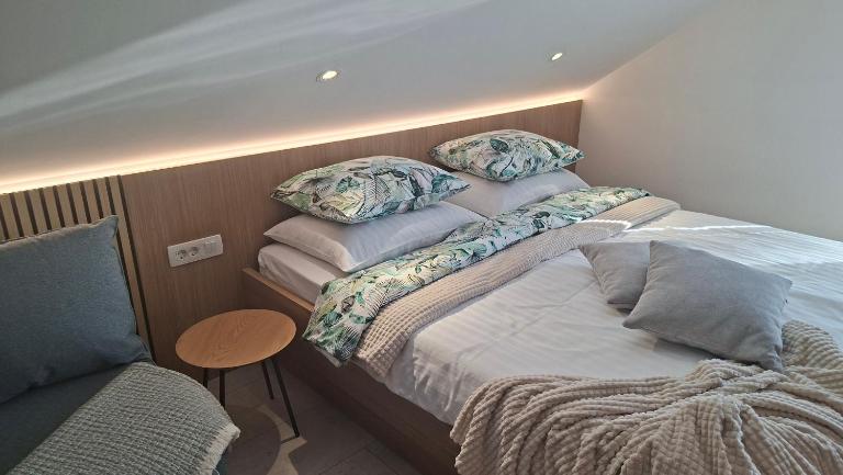 BRIGITA Holiday Rooms - udobje, mir in sprostitev v bližini jezera - B&B Gorica pri Slivnici