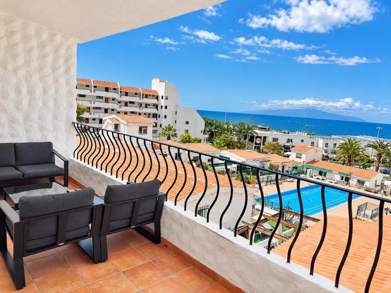 Adeje beach apartament + Parking - B&B Adeje