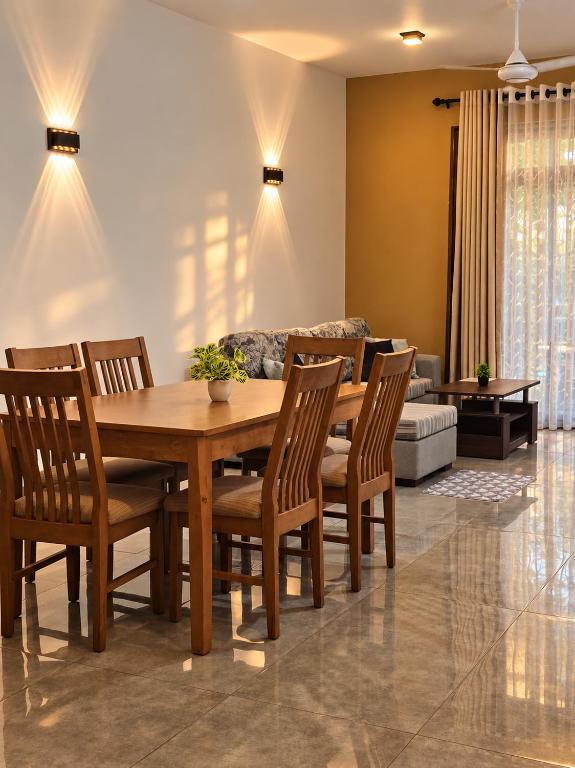 Lakeview Apartment with Modern Interior and Facilities - B&B Battaramulla South