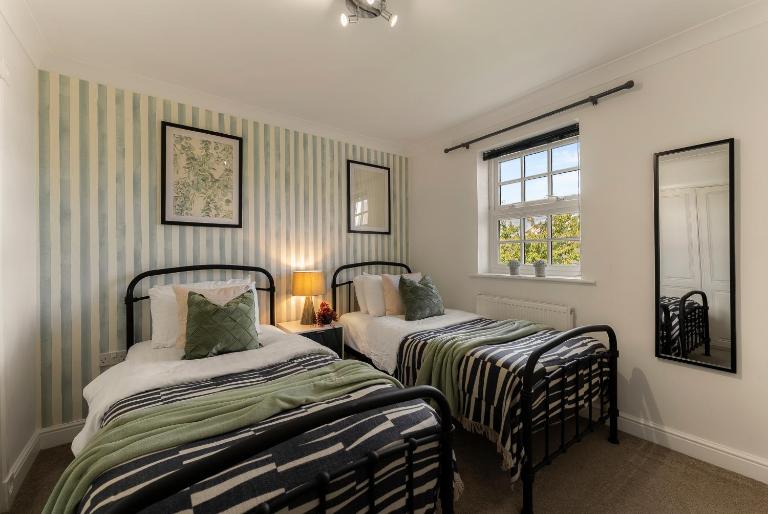 Lovely 4 Bedroom House in Central York - Sleeps 10 - B&B York