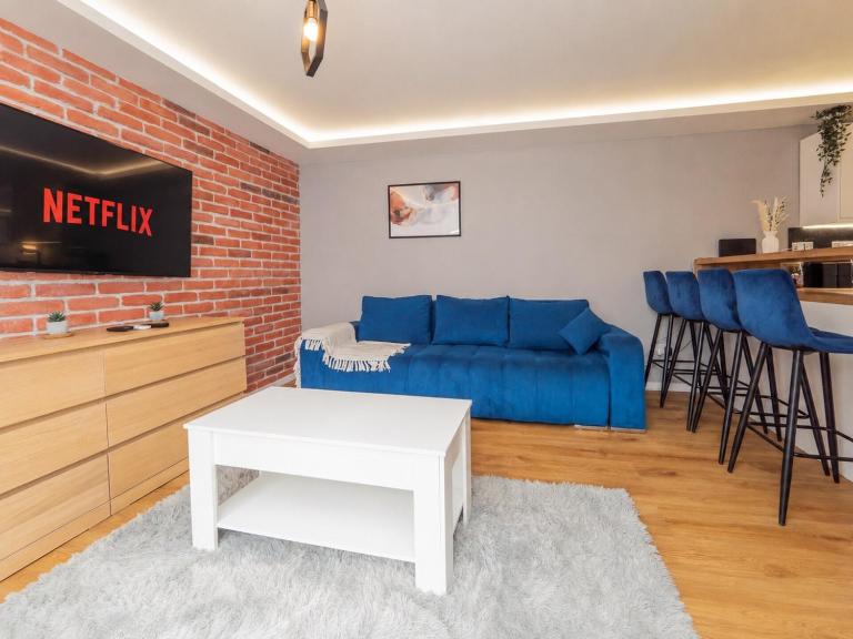 2 Bed | 2 Bath | Free Parking | 6 PPL - B&B Rugby