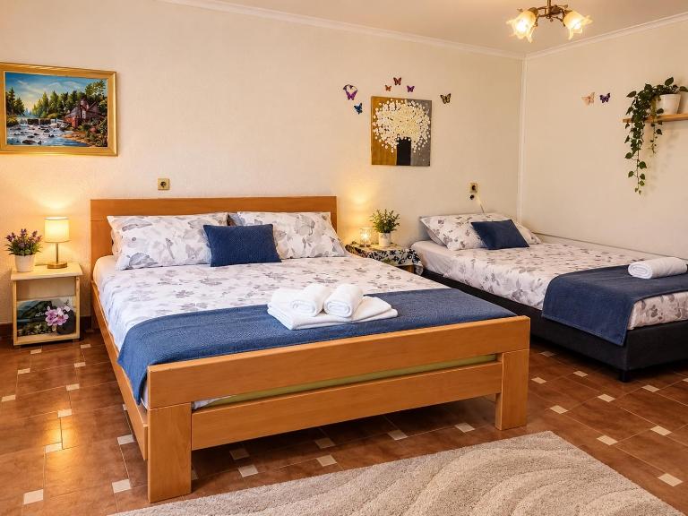 Adem's Cozy Terrace Retreat - B&B Skopje