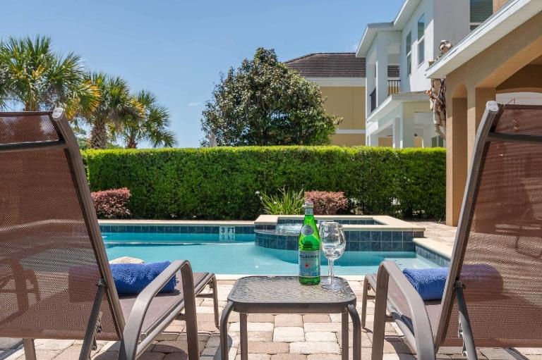 Spacious retreat with pool hot tub at Reunion - Bed and Breakfast Kissimmee
