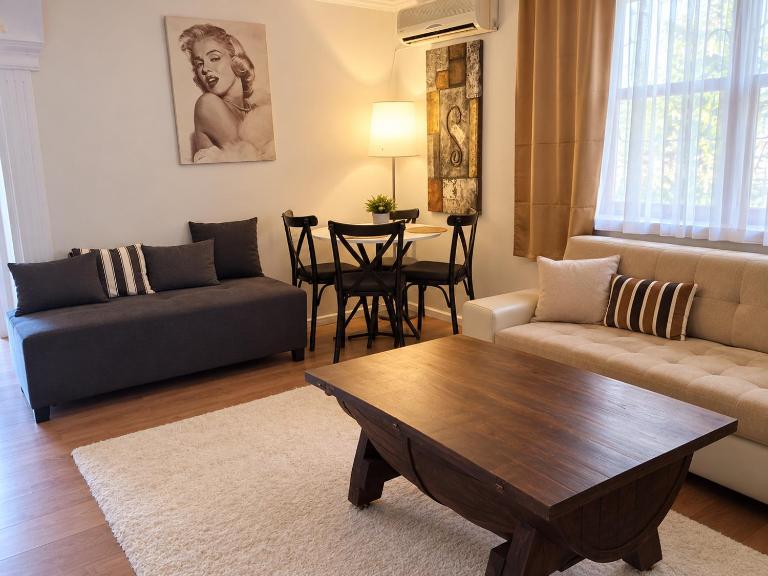 apartment with garden 9 km from the airport - B&B Antalya