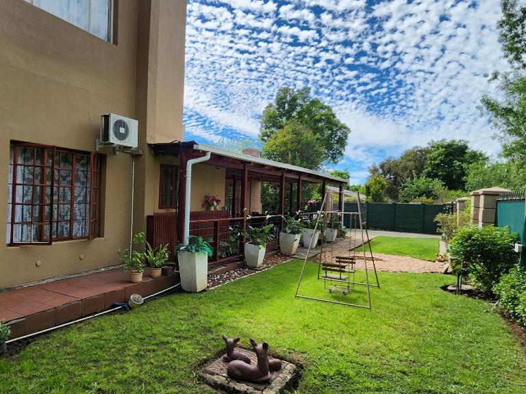 Lily Guesthouse - B&B Bloemfontein