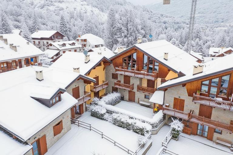 La Casa di Camus - Central Duplex for 4 - Happy Rentals - B&B Bardonecchia
