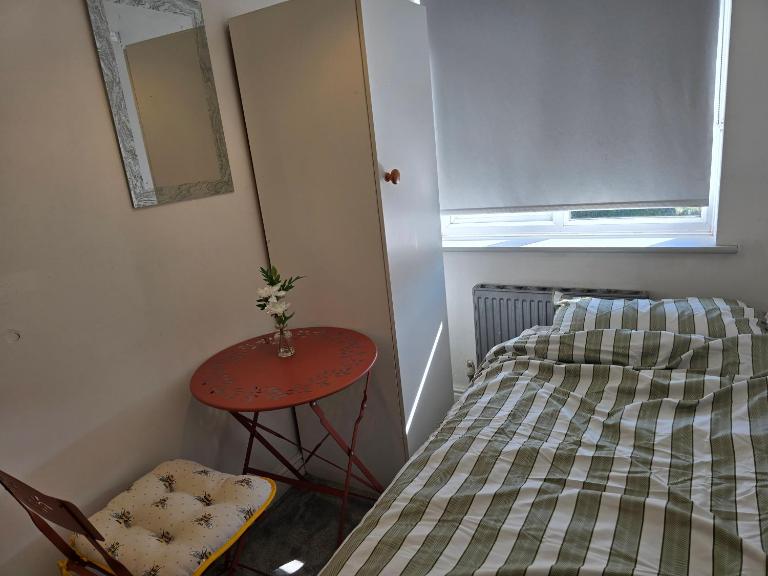 Private Room in a Stoke-on-Trent Home - Ferienwohnung Stoke-on-Trent
