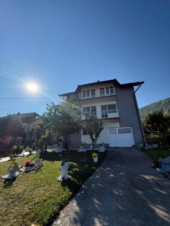 Apartman Vlasenica - Ferienwohnung Vlasenica