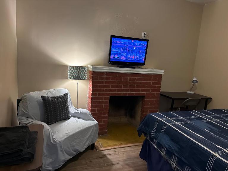 PRIVATE ROOM IN DOWNTOWN FULL KITCHEN and BATHROOM shared ARTS RooSEVELT ROW CONVENTION CENTER STADIUMS ASU DOWNTOWN PHOENIX - Chambres d'hôtes Phoenix