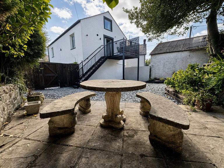 Hen Ystorfa - Deluxe Garden Apartment - Chambres d'hôtes Gwalchmai