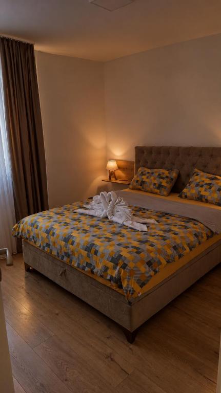 Apartman Pavlov 023 - Bed and Breakfast Zrenjanin