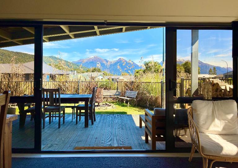 Fiordland Getaway - B&B Manapouri