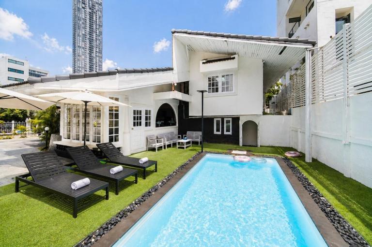 Elegant 5BR Pool Villa in Central Bangkok-Peaceful - Chambres d'hôtes Bangkok