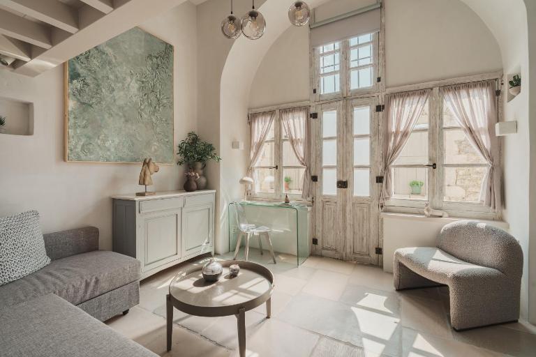G Suites - Modern Minimalist Retreat - B&B Stemnítsa