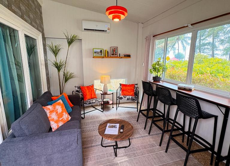 Authentic beach house in Phang Nga - Turtle Beach House 2 - Ferienwohnung Ban Tha So