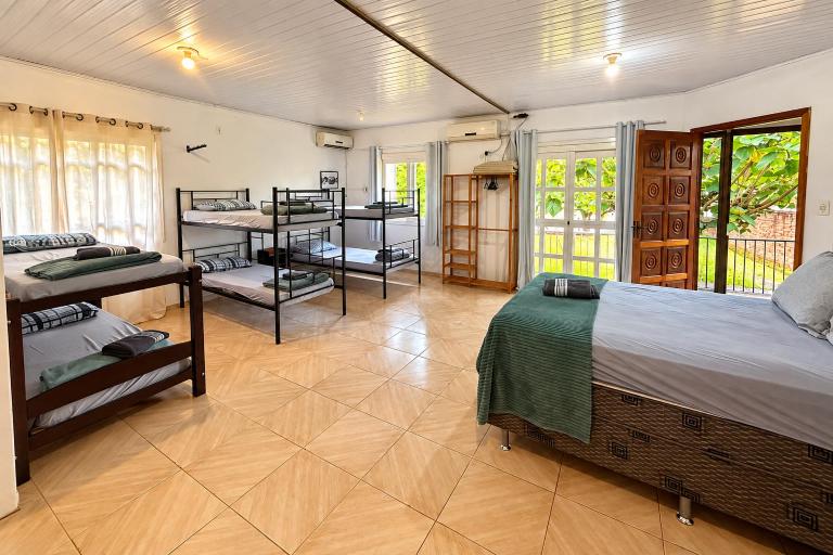 Refúgio até 8 pessoas Churrasqueira e pátio cercado - B&B Arroio do Meio