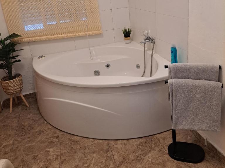 Apartamento con jacuzzi - B&B Cartagena