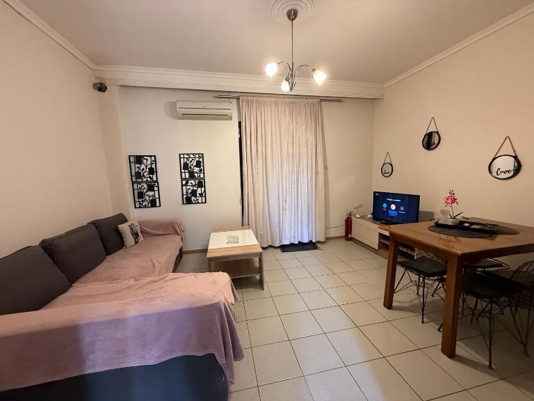 Zozefina apartment - B&B Néa Péramos
